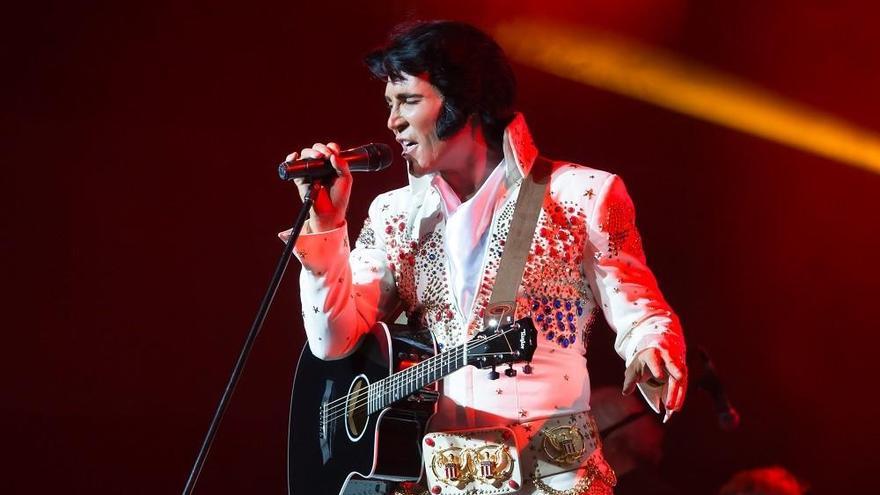 El gran Elvis reviu en un Tribut al Castell de Peralada