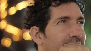 César Bona, educador: "Tu hijo usa bien la inteligencia artificial si le incita a hacerse más preguntas"
