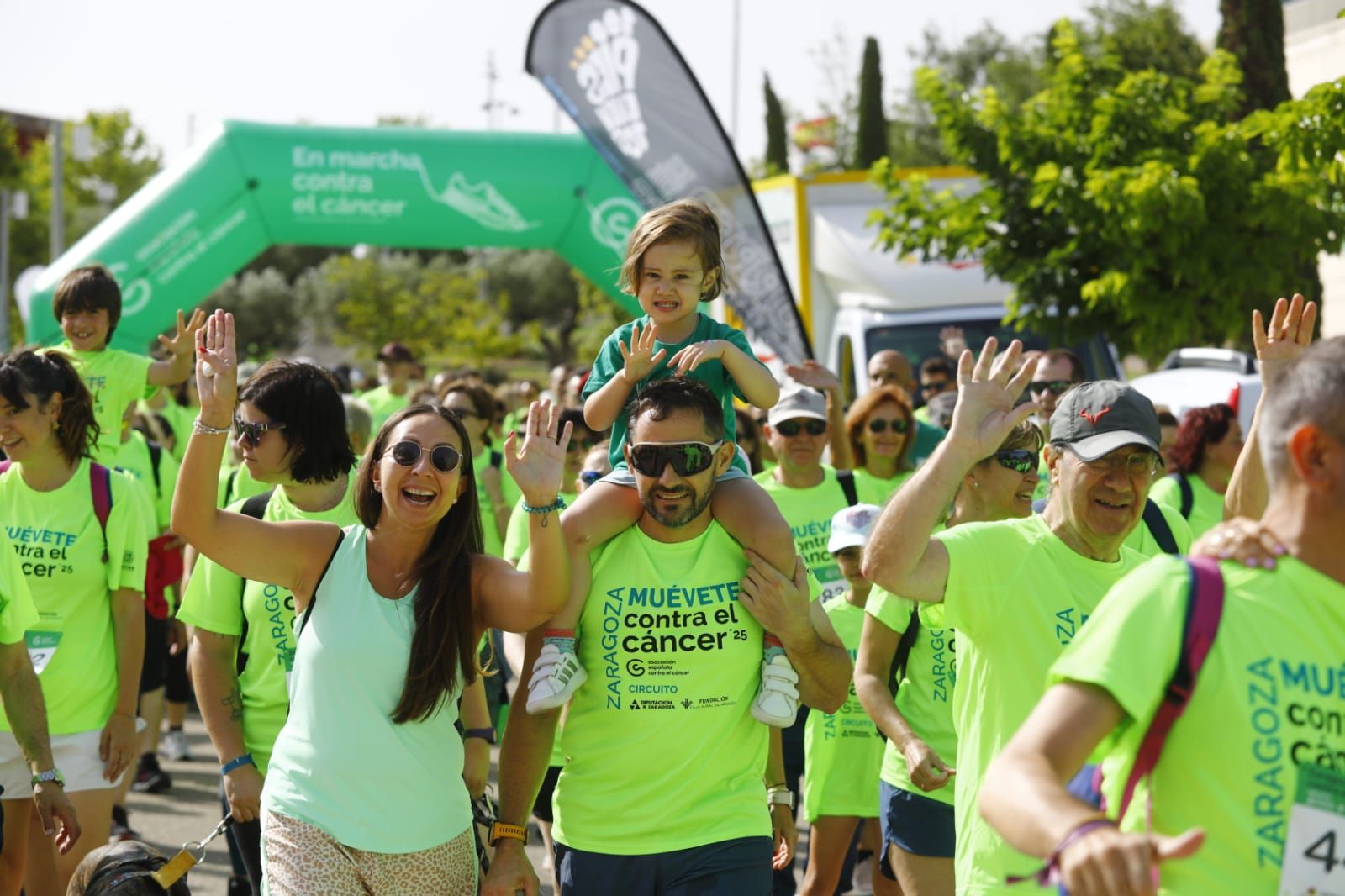 En imágenes | Miles de personas corren contra el cáncer en el Parque del Agua de Zaragoza