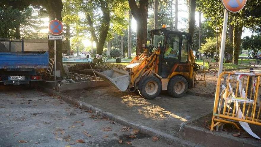 Trabajos de ayer en Las Palmeras. // Rafa Vázquez