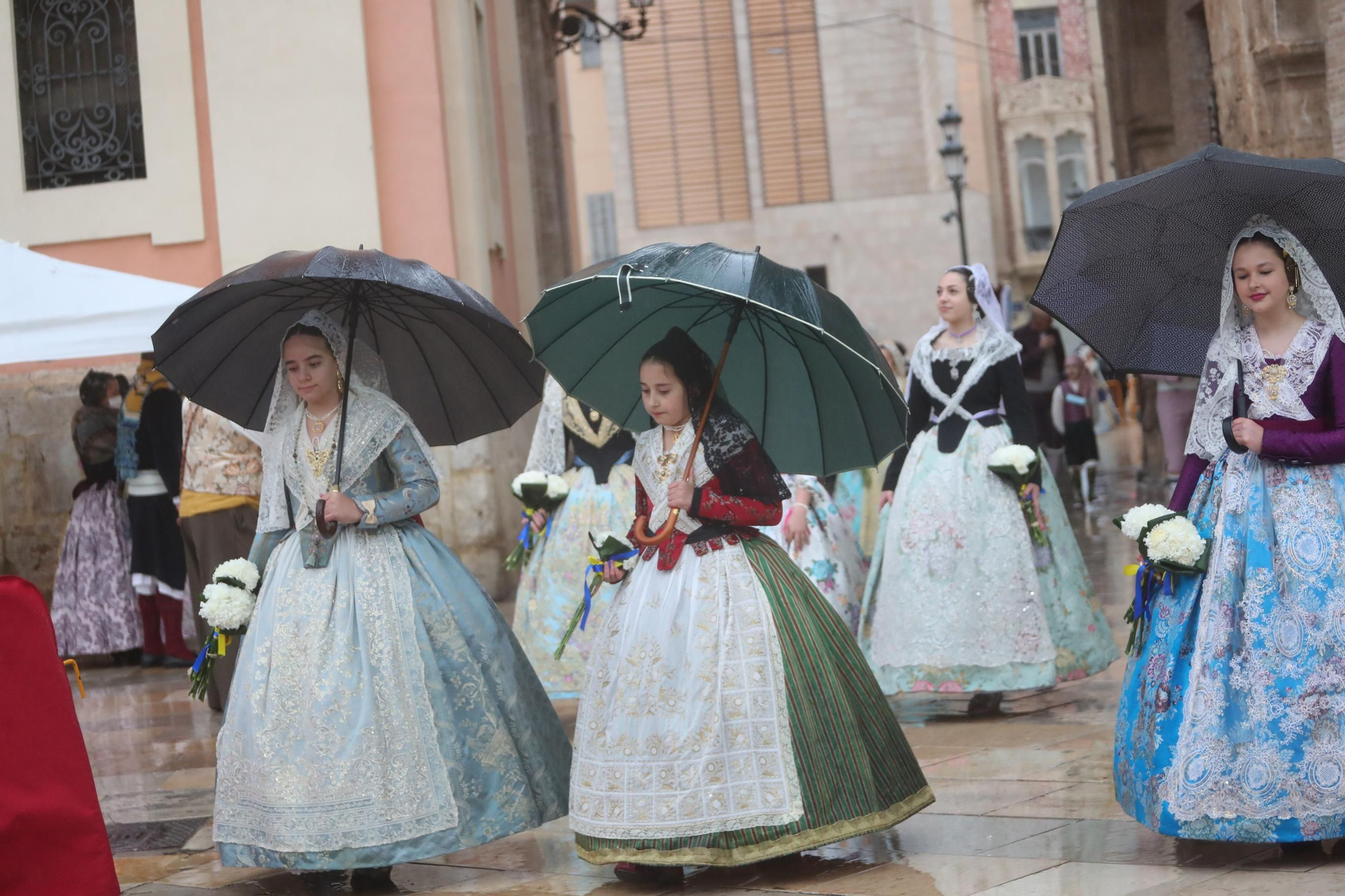 Búscate en el primer día de ofrenda por la calle de la Paz (entre las 18:00 a las 19:00 horas)