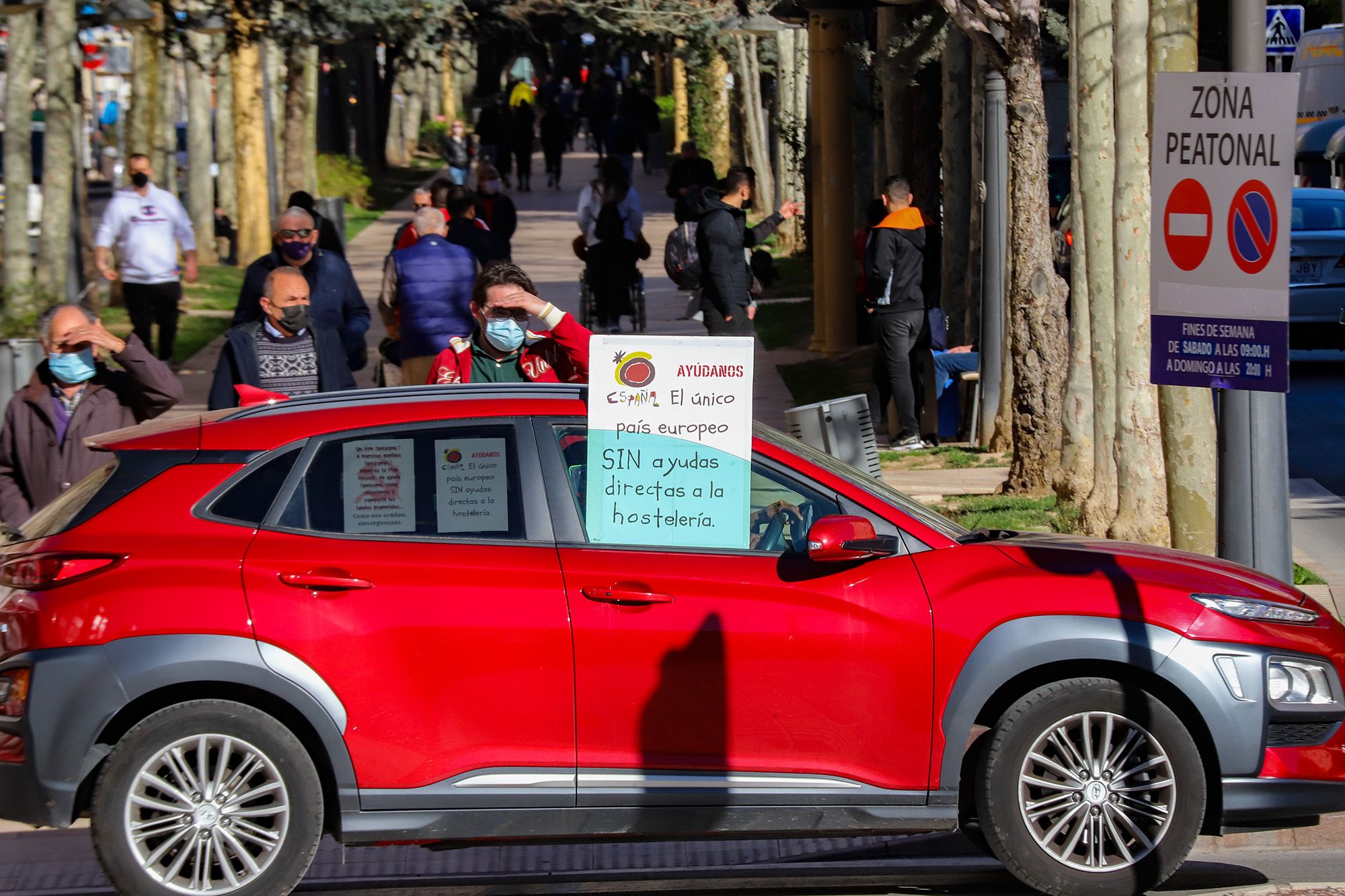 Tensión y mucha policía en Orihuela por la llegada de Pedro Sánchez para inaugurar el AVE