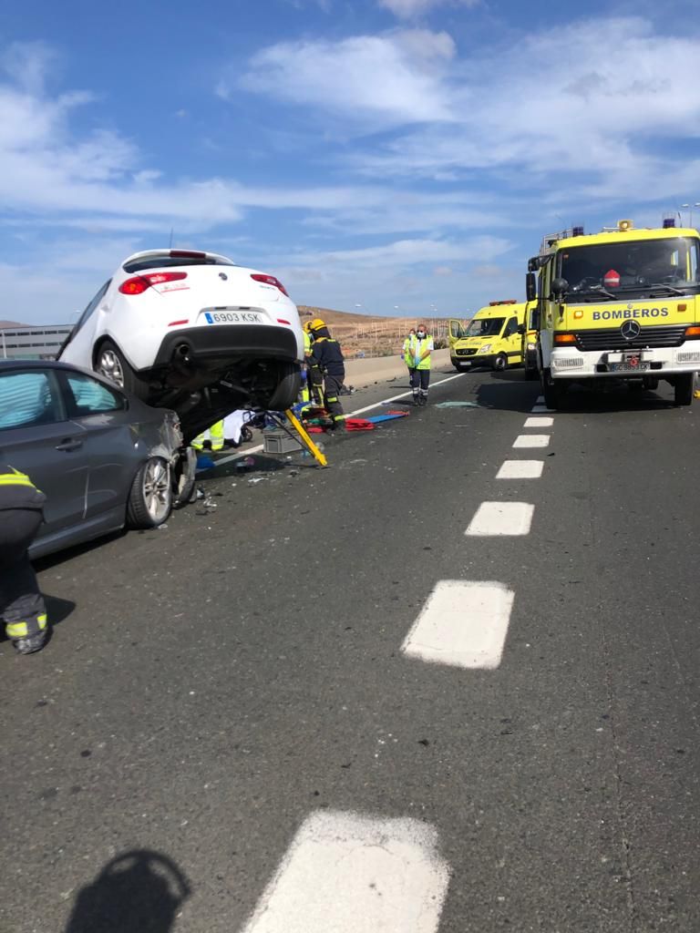 Aparatoso accidente en la GC-1