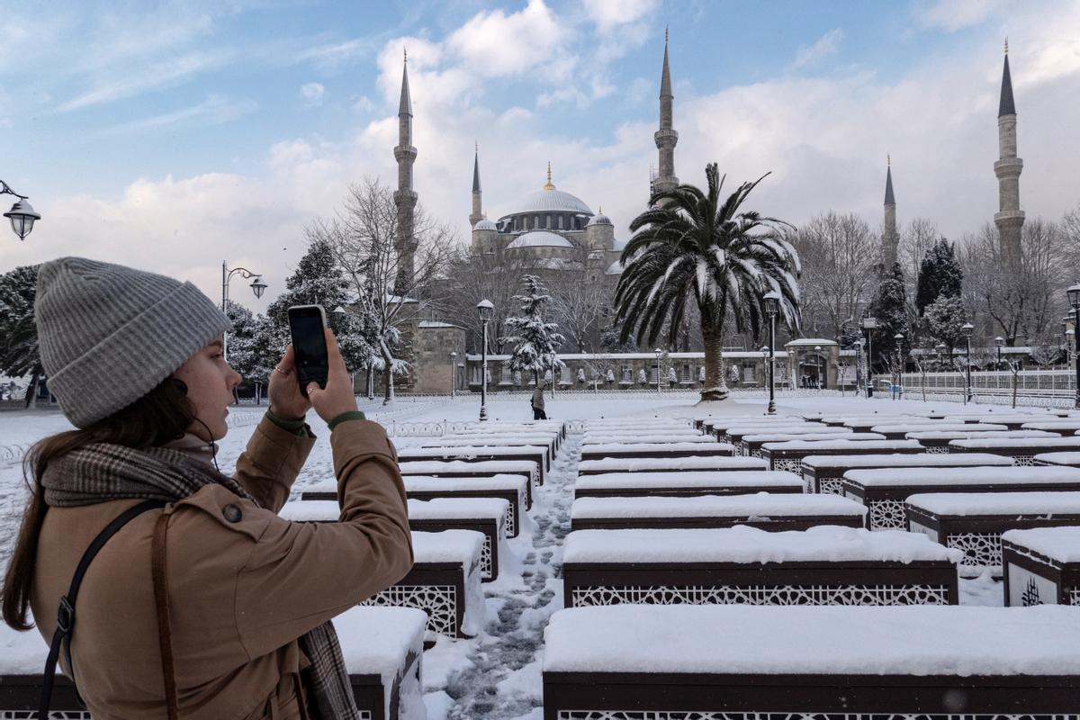 Varios ministros del Ejecutivo del presidente, Recep Tayyip Erdogan, de hecho, se han desplazado a Estambul para mostrar el trabajo del Gobierno. No se han reunido -ni se espera que lo hagan- con el alcalde de la ciudad, con quien compiten por el reconocimiento de la eficacia en la gestión.