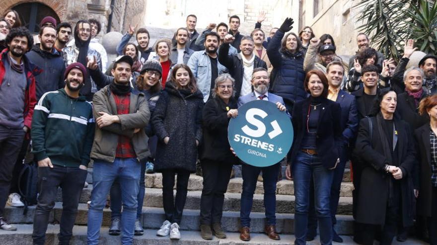 Alguns artistes o representants d&#039;administracions a la pujada de Sant Domènec de Girona