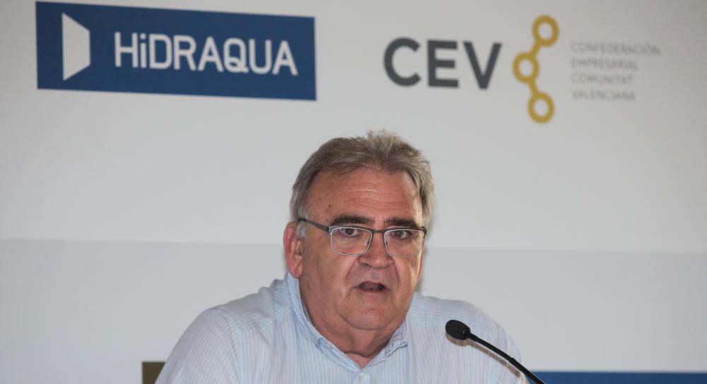 Bernat Soria en el Foro Alicante: "El covid-19 ha sorprendido a todo el mundo, incluso a Google