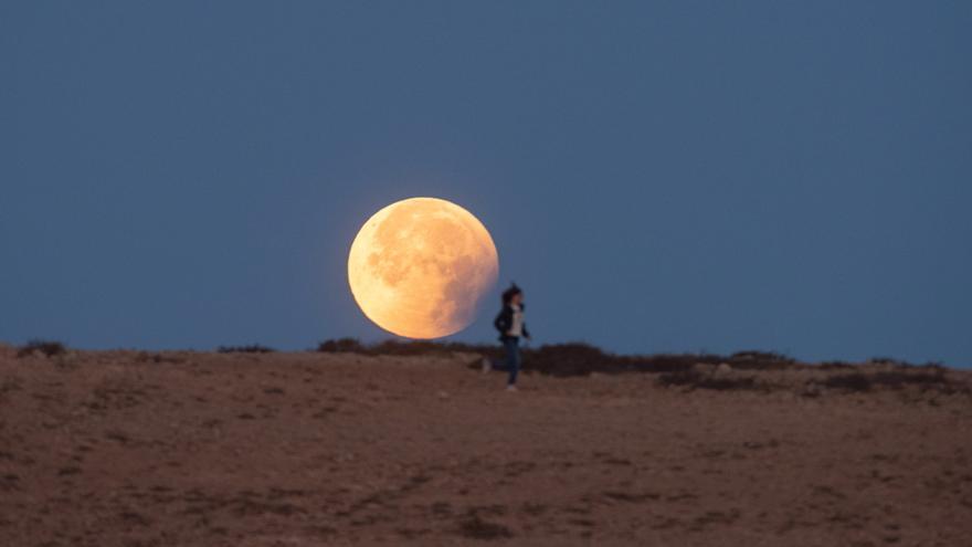 Espectacular eclipse de luna