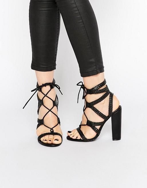 Sandalias con tacón cuadrado de Missguided