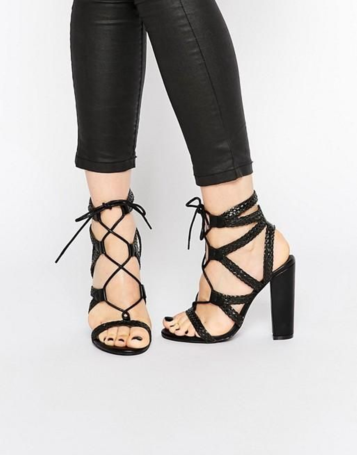 Sandalias con tacón cuadrado de Missguided