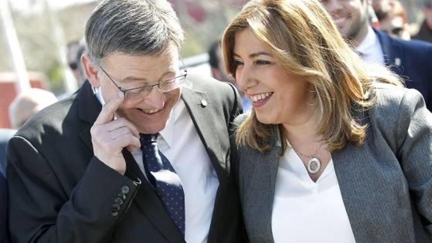 El presidente de la Generalitat, Ximo Puig, junto a la andaluza Susana Díaz.