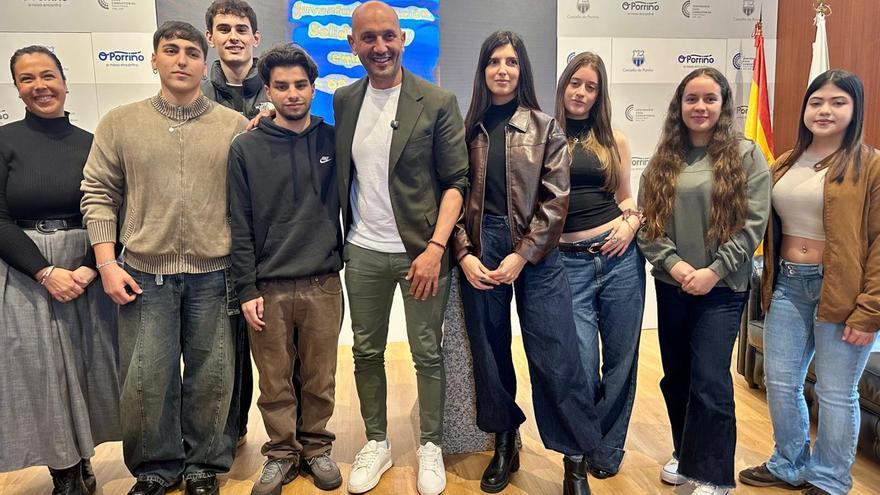 Sete alumnos do Porriño, na elite creativa de España por un vídeo