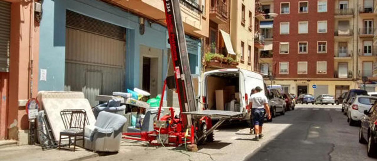 Vuelta a casa en Benipeixcar gracias a Cantero y amigos