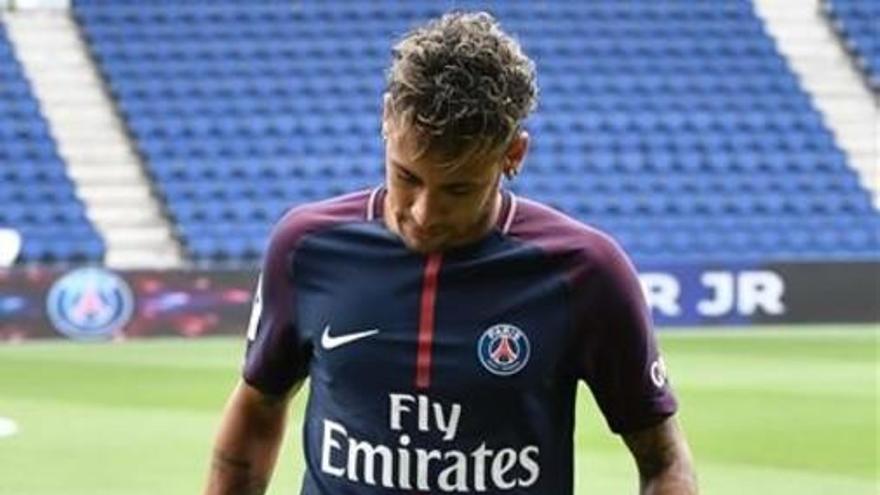 Neymar no podrá debutar este sábado con el PSG