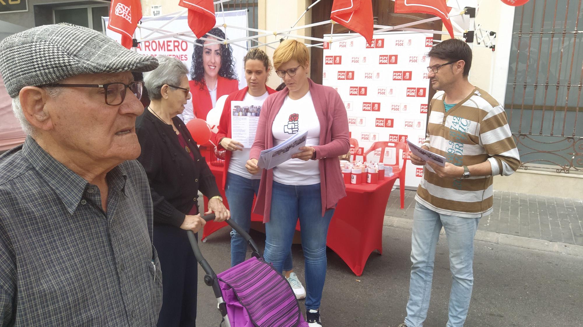 La campaña de los partidos de Tavernes en el mercadillo