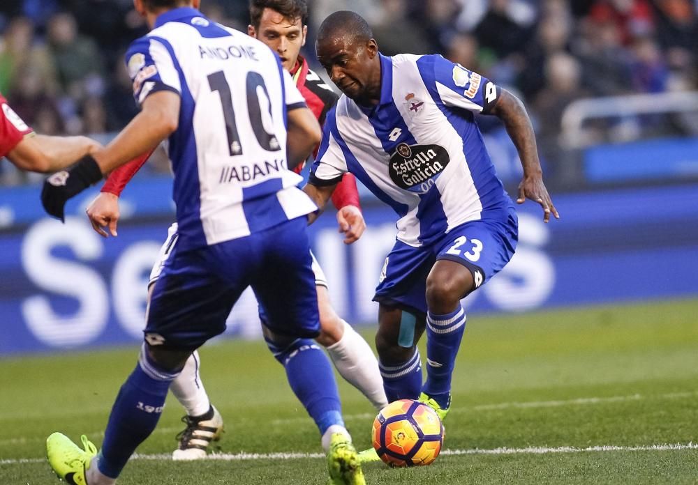 El Dépor cae en Riazor ante el Alavés