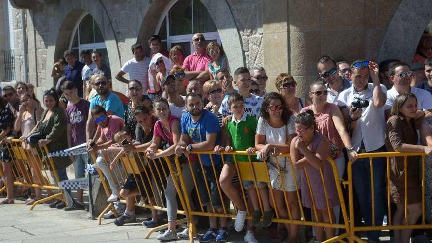 Vecinos de la localidad, en un evento popular del pasado verano.  // Noé Parga