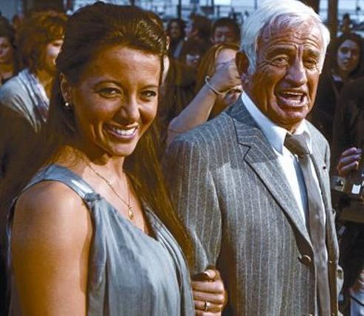 Jean-Paul Belmondo i la seva nòvia, l’exnoia ’playboy’ Barbara Gandolfi, a París, el setembre passat.