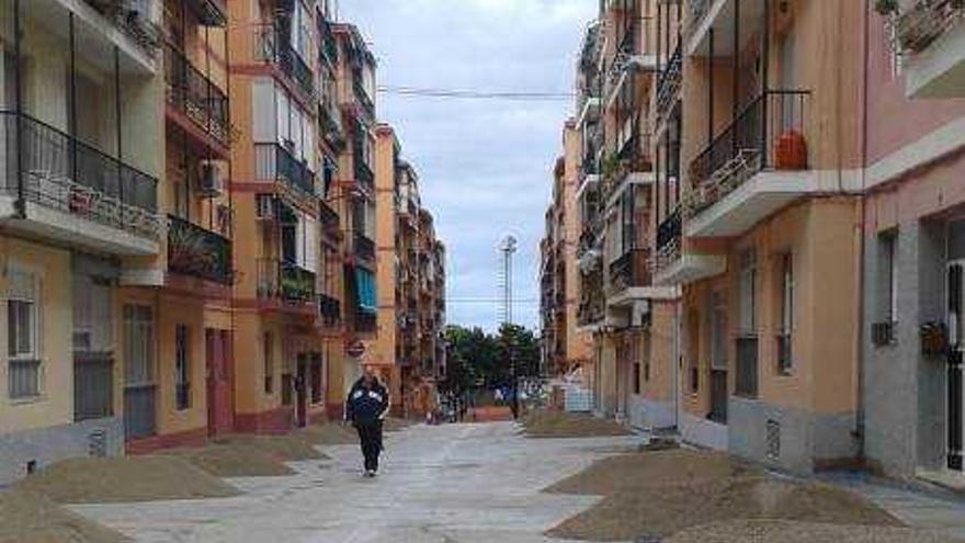 Obras de reurbanización que se llevan a cabo en la calle Jaume I.