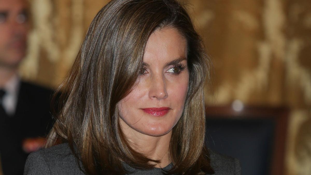 Letizia Ortiz fiel a su ligero brillo de labios