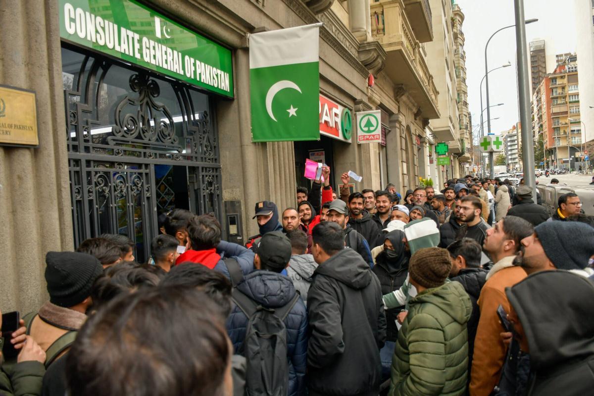 Brussel·les, a Espanya: "Un permís de residència no és un xec en blanc"