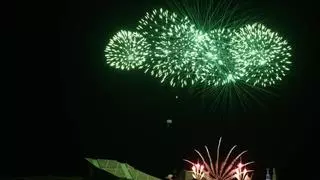 Los Fogos Pequenos brillan por todo lo alto en el Gaiás y cierran doce días de Festas do Apóstolo