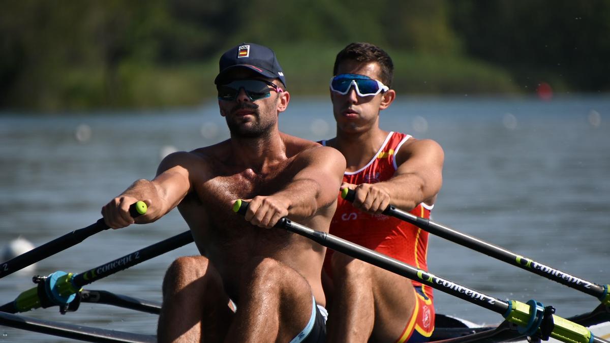 Rodrigo Conde i Aleix Garcia, entrenant a Banyoles.