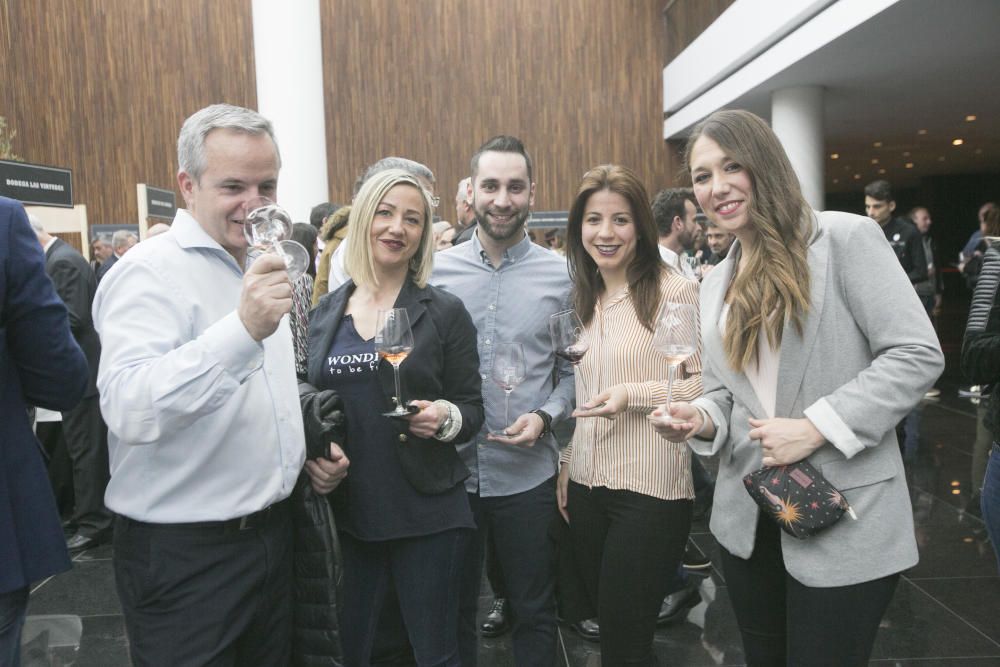 La DOP Vinos Alicante entrega al Museo del Prado el Premio Fondillón