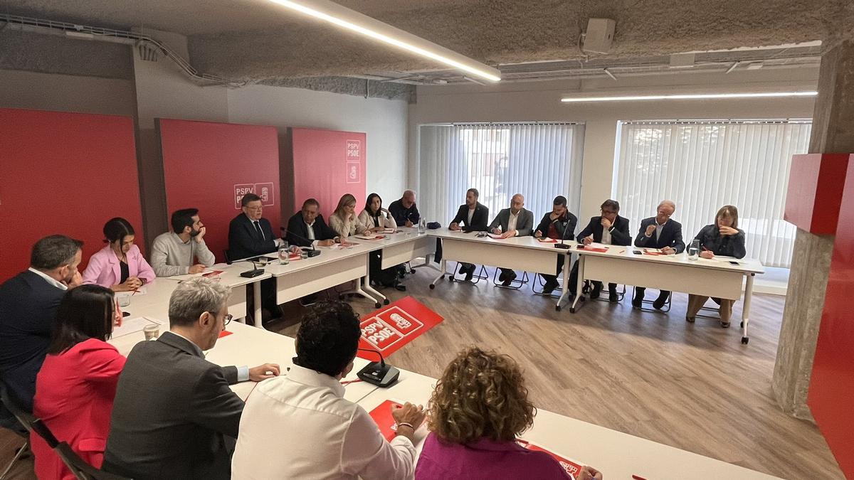 Reunión del comité de estrategia del PSPV para el 28M, con Ximo Puig al frente.