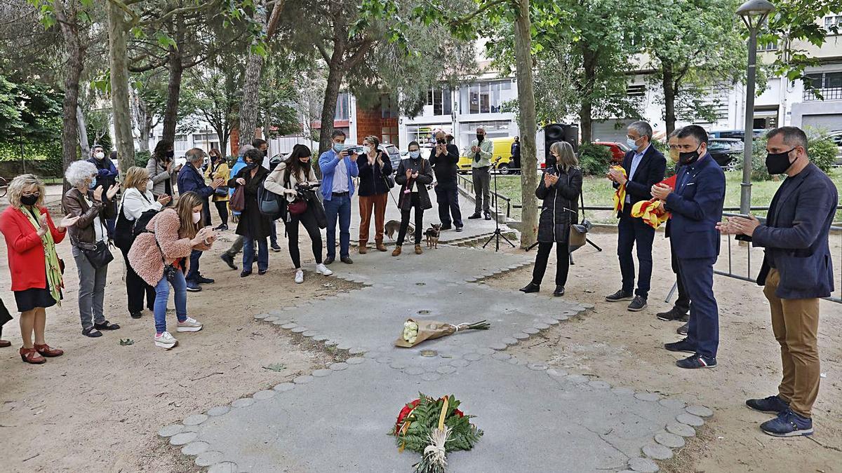 L’acte d’homenatge als veïns deportats als camps de concentració, ahir, a Salt. | ANIOL RESCLOSA