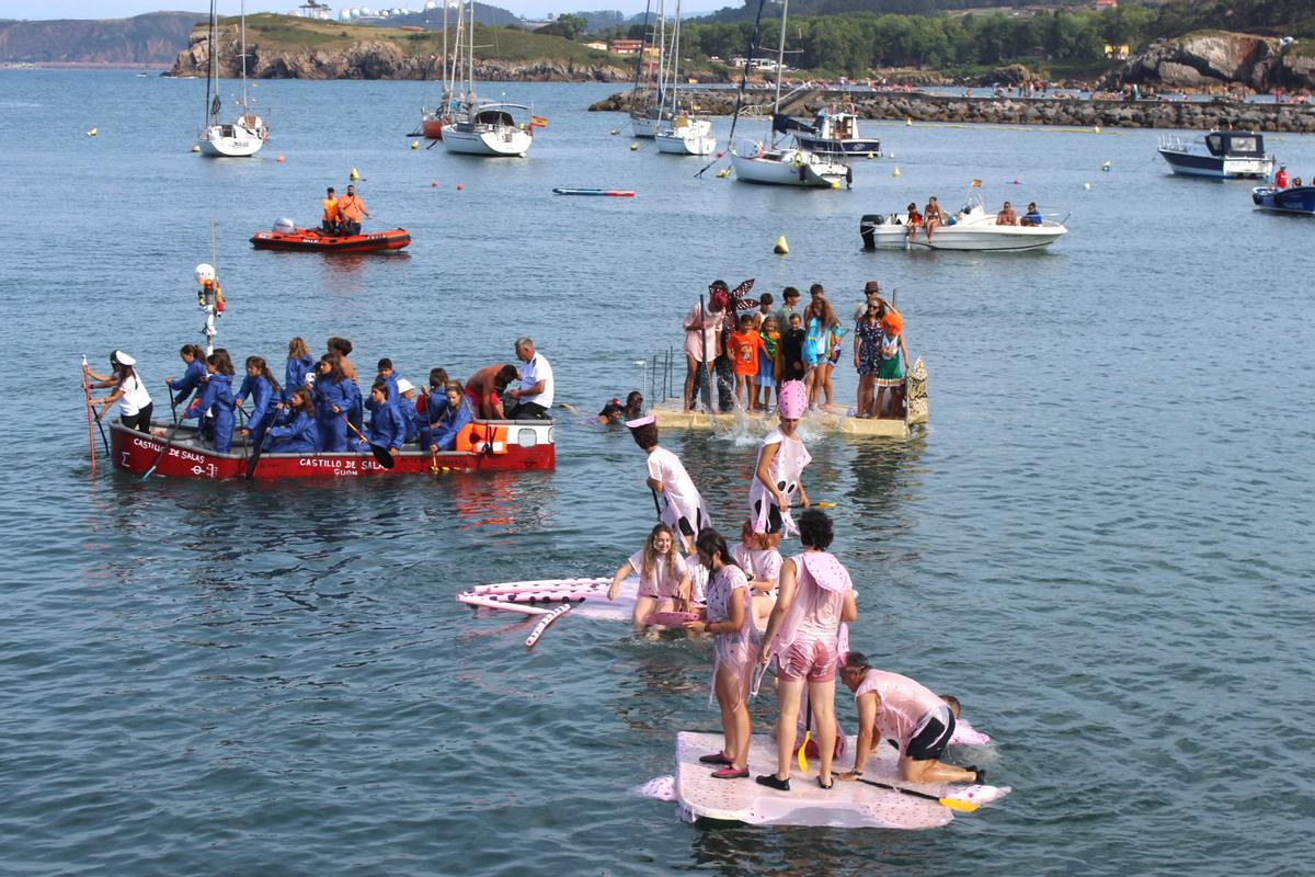 Cucaña y las coses que floten, en Candás Cucaña y las coses que floten, en Candás