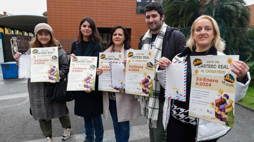 Silvia Gándara, Raquel Ruiz, Henar Lorenzo, Raúl Blanco y María Luisa Vázquez. | Mara Villamuza