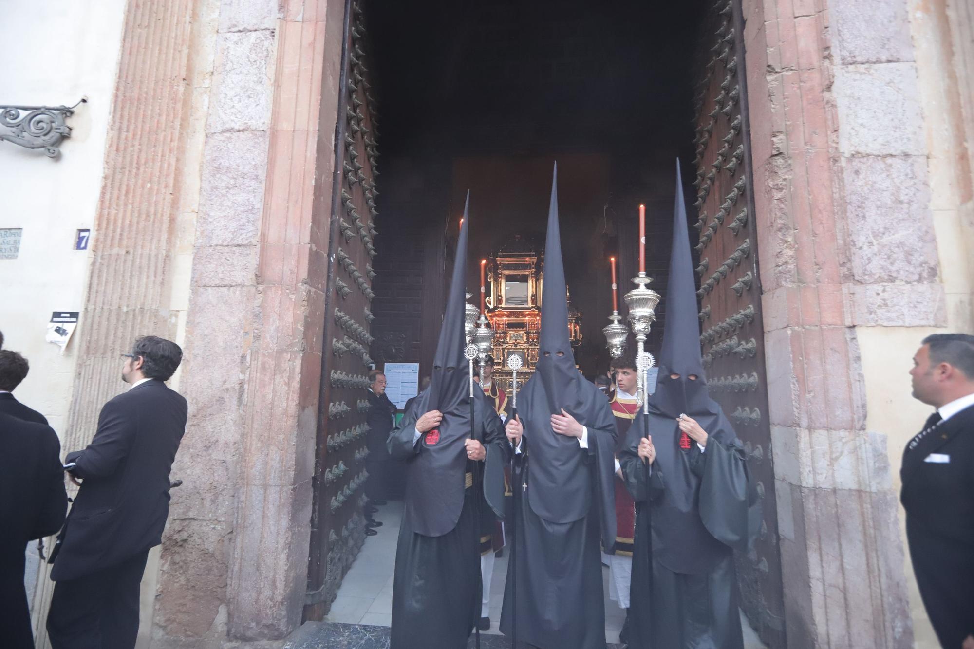 La estación de penitencia del Sepulcro cierra el Viernes Santo