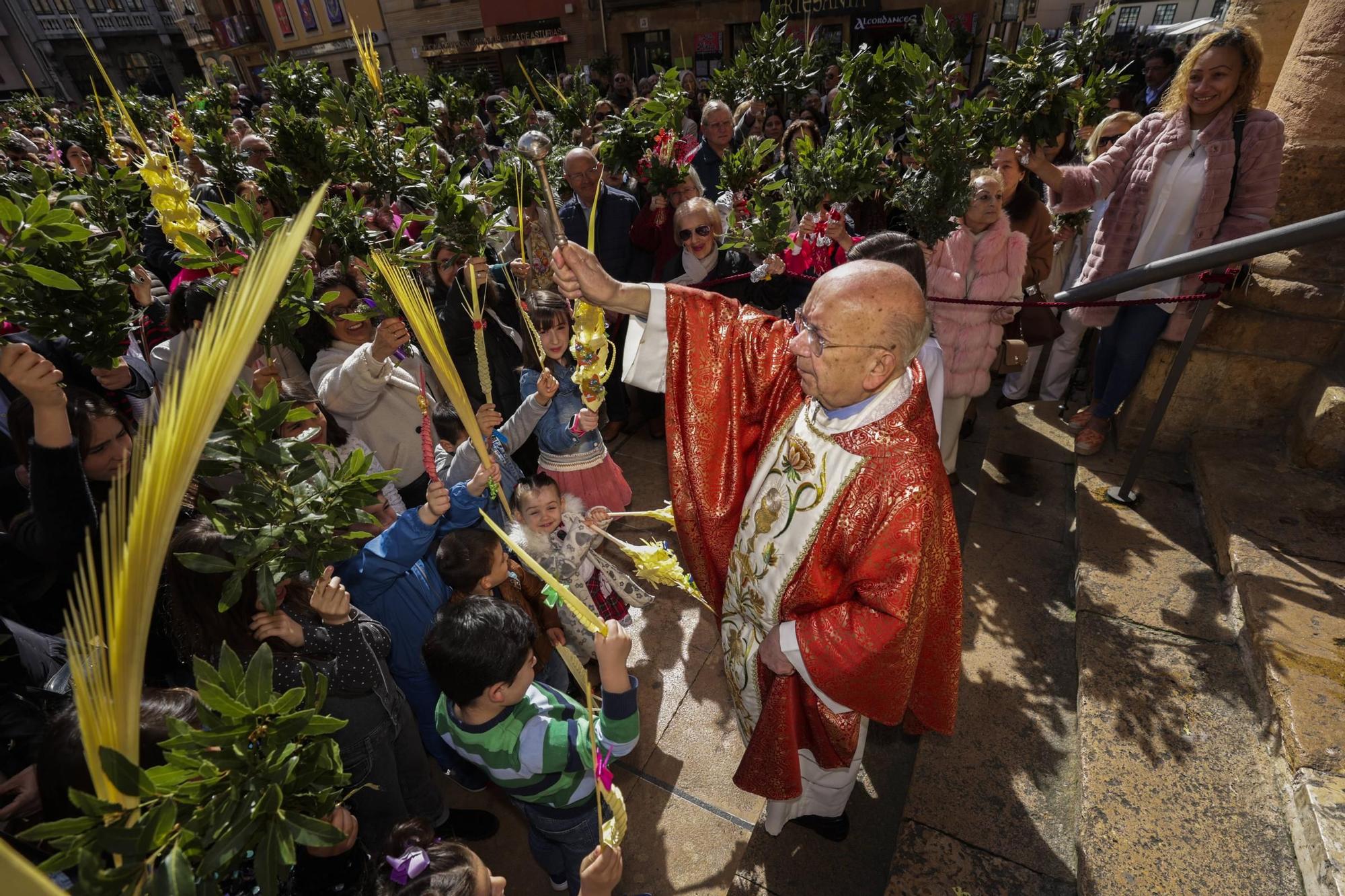 En imágenes | Así fueron las celebraciones del Domingo de Ramos en Oviedo