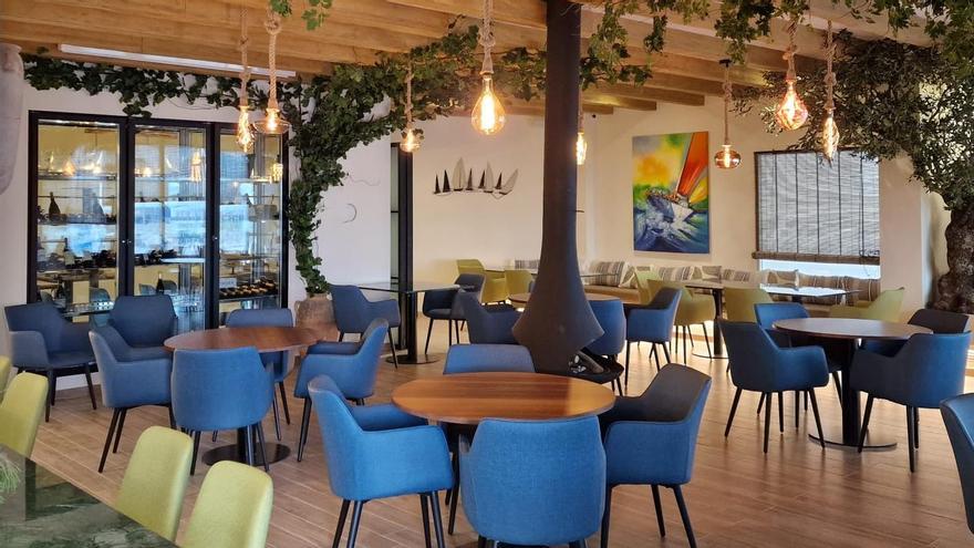 El club náutico Puerto Siles tendrá restaurante después de casi 5 años de  retraso - Levante-EMV