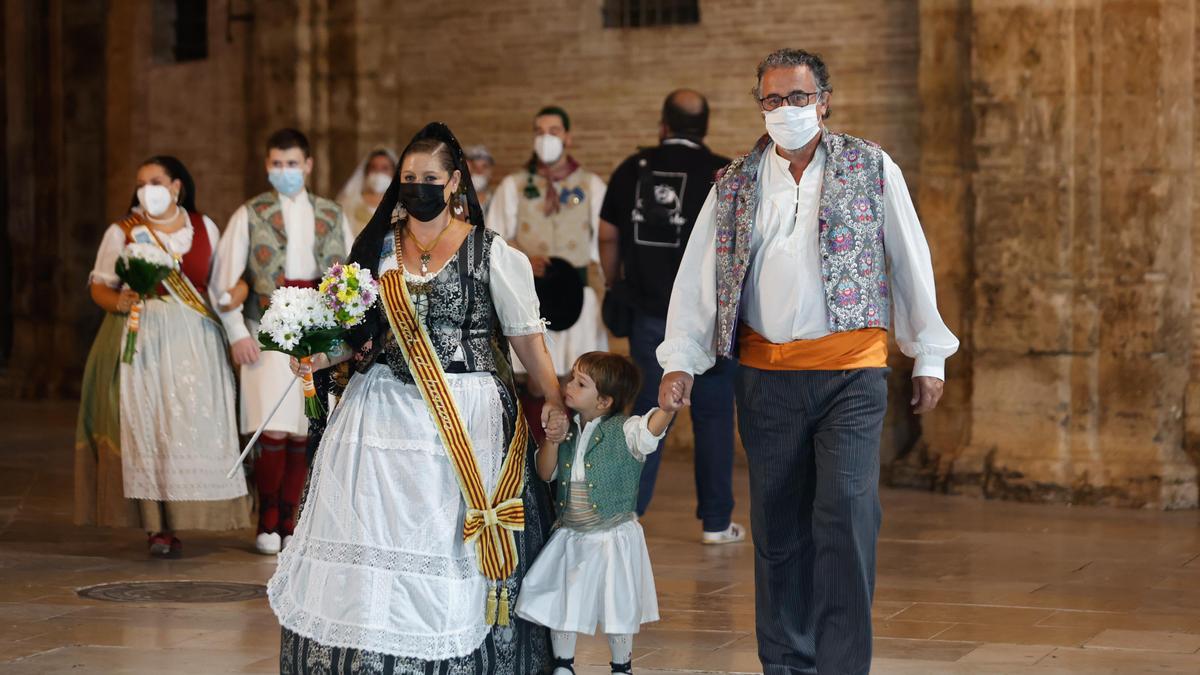 Búscate en el primer día de Ofrenda por las calles del Mar y Avellanas entre las 22:00 y 23:00 horas