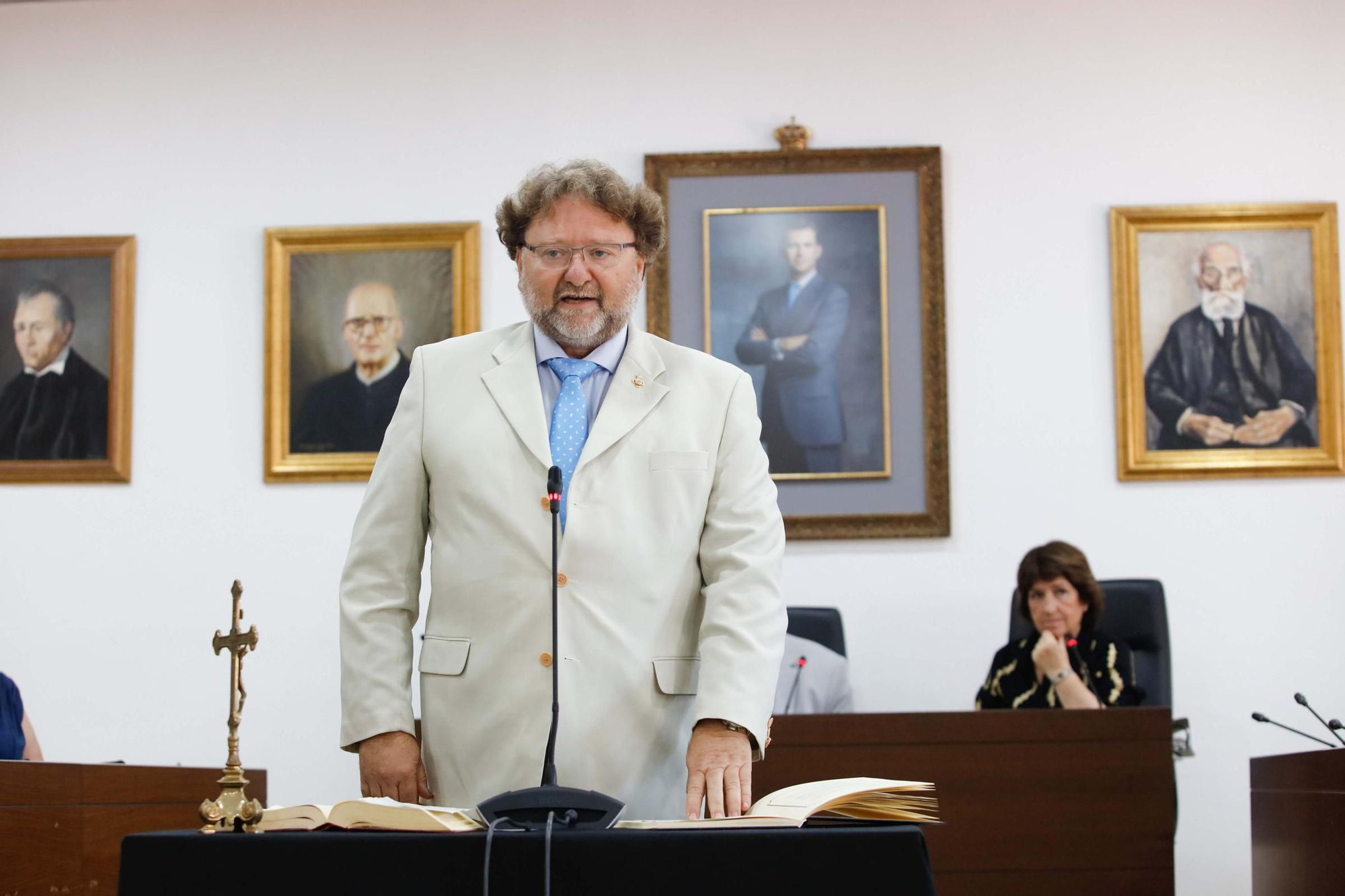 Galería de imágenes de la toma de posesión de Vicent Roig como alcalde de Sant Josep