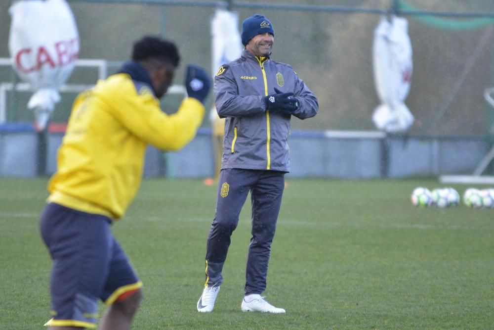 Entrenamiento de la U.D. Las Palmas en Abegondo