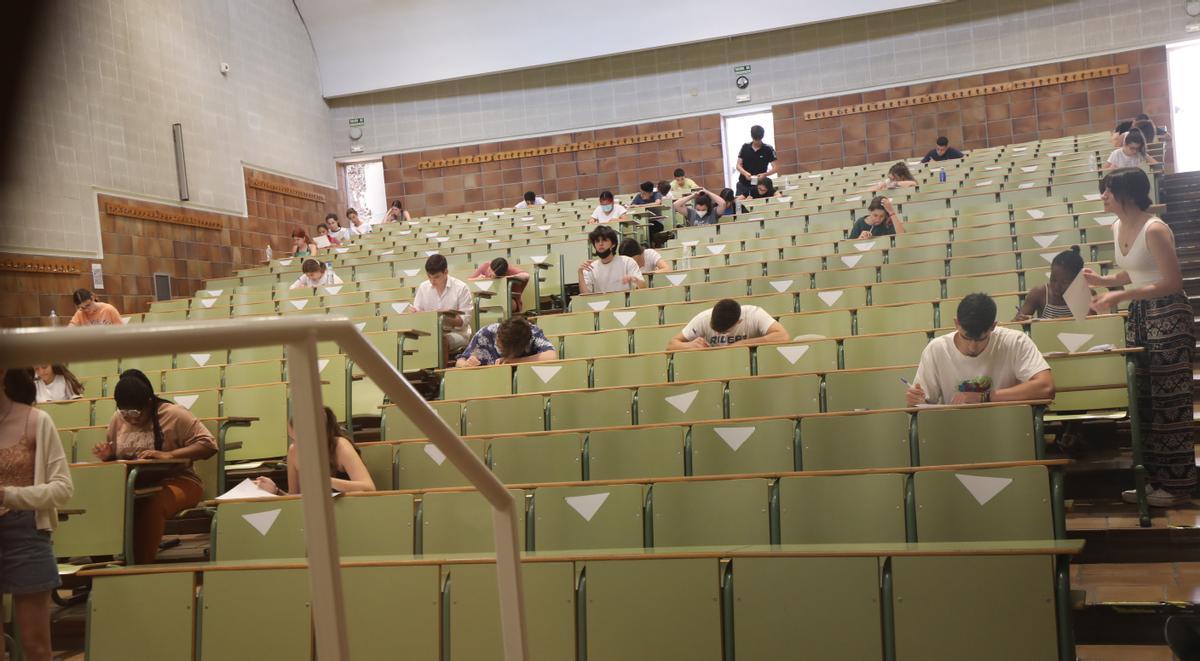 Convocatoria extraordinaria de la Evau, este mes de julio.