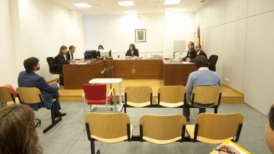 Un instante del juicio a Rojadirecta en A Coruña. // J. Roller