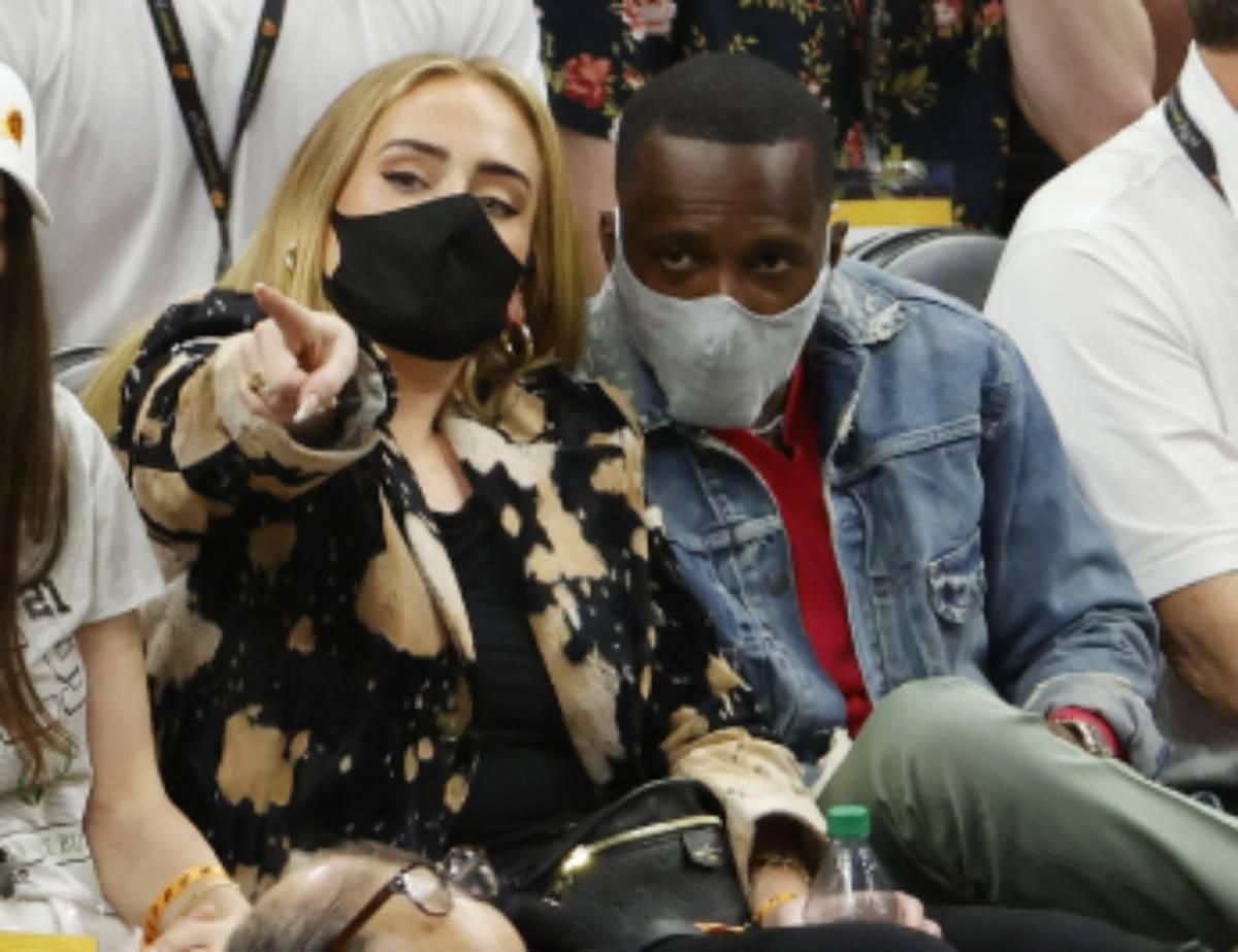 Adele y Rich Paul en el partido de The Finals de la NBA el 17 de julio de 2021