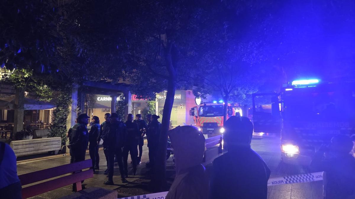 Alarma en Vilagarcía por un incendio en una pizzería Alarma en Vilagarcía por un incendio en una pizzería
