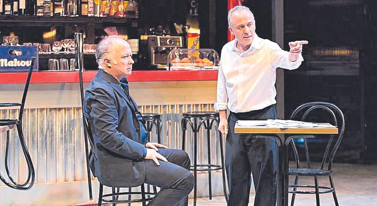 La obra, Los yugoslavos, trata sobre el amor, la búsqueda y la esperanza.