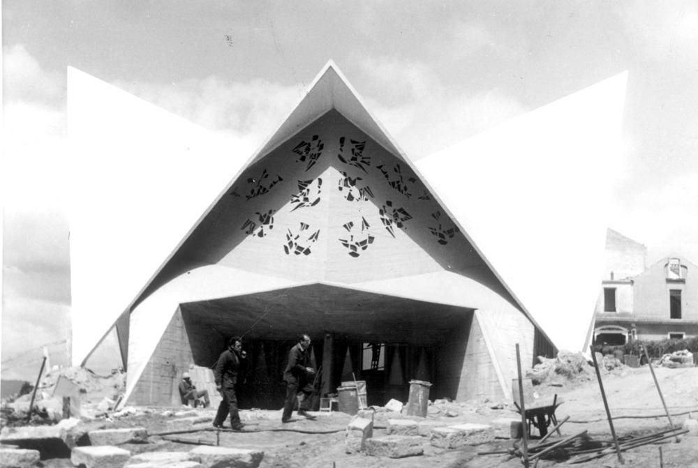 Inmaculada Concepción, la ''iglesia de los picos'' (1968/70)