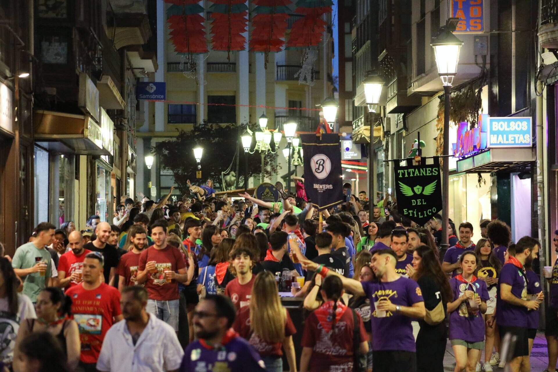 Disfile de peñas de San Pedro 2025 en Zamora