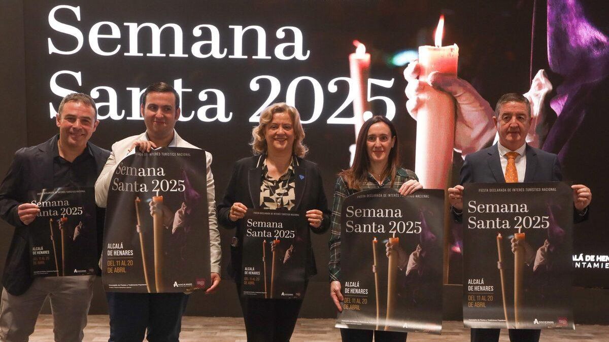 Alcalá de Henares retira el cartel de la Semana Santa 2025