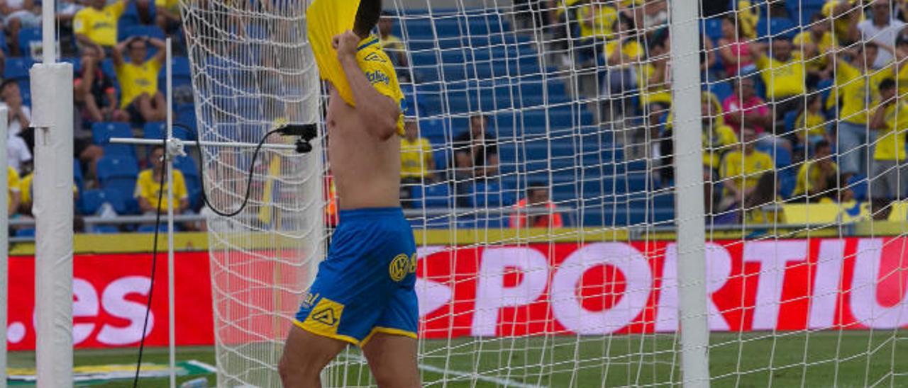 Jonathan Calleri se lamenta por una ocasión fallada durante el partido ante el Leganés en el Gran Canaria.