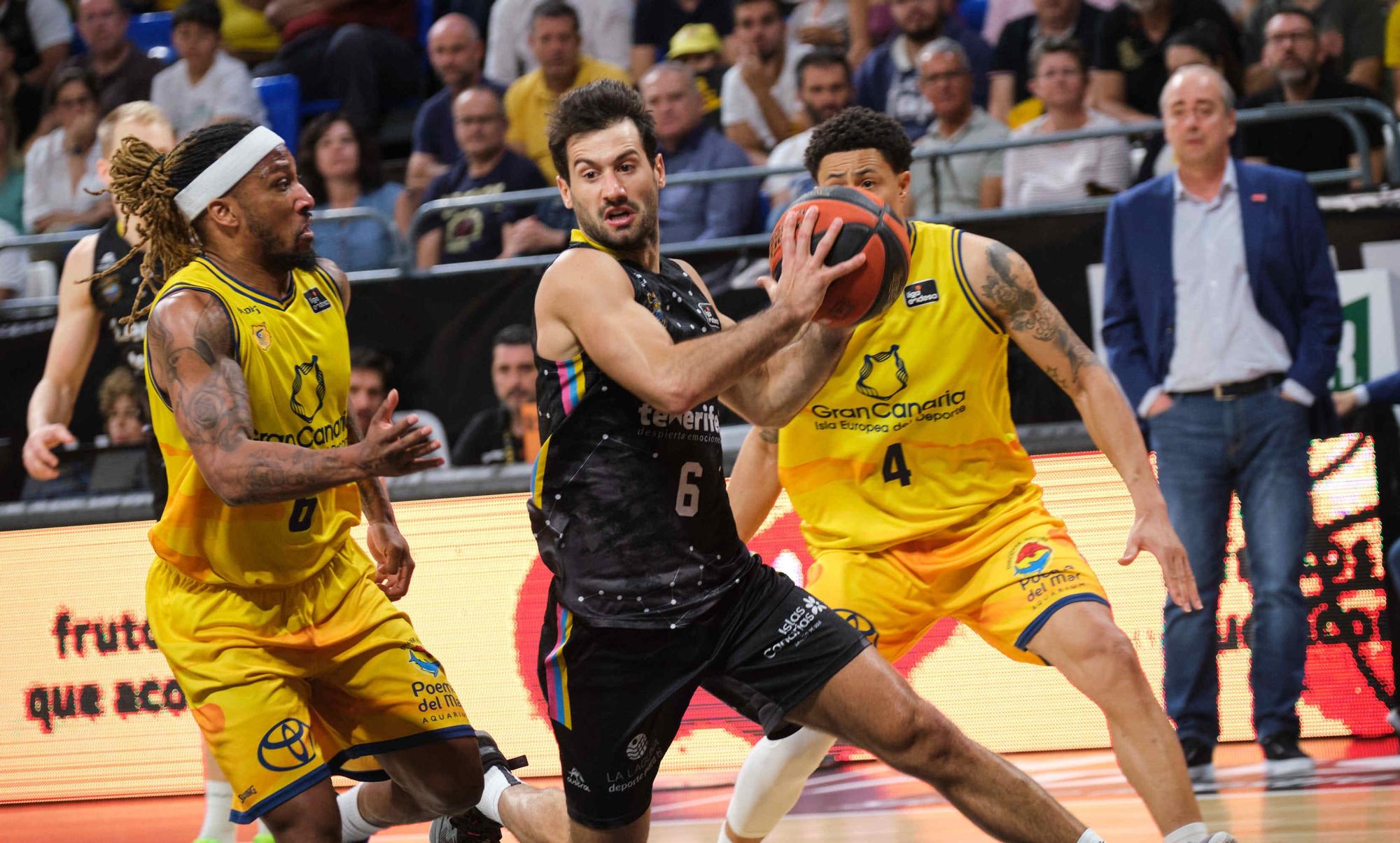 Derbi canario de baloncesto entre el Lenovo Tenerife y el Gran Canaria