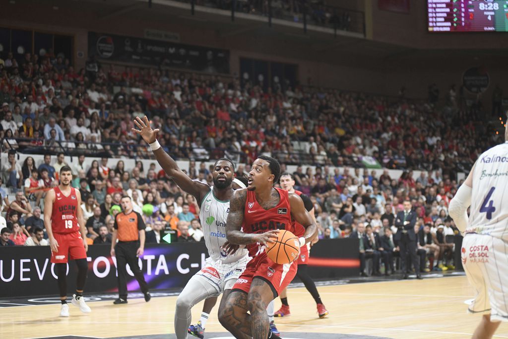 Todas las imágenes de la semifinal de la Supecopa entre el UCAM Murcia y el Unicaja