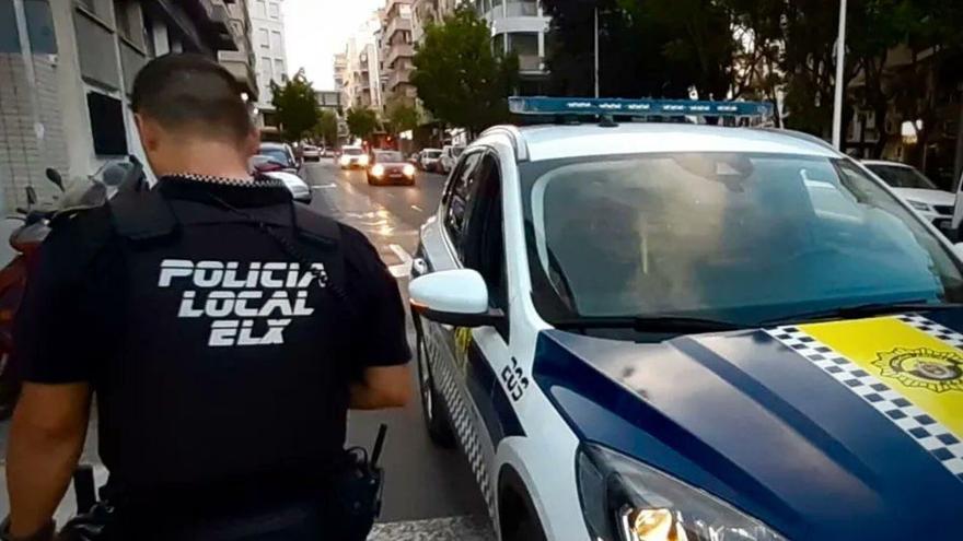 Esto escuchó la Policía de Elche al llegar a un piso: &quot;¡Calla, hijo de p..!&quot;