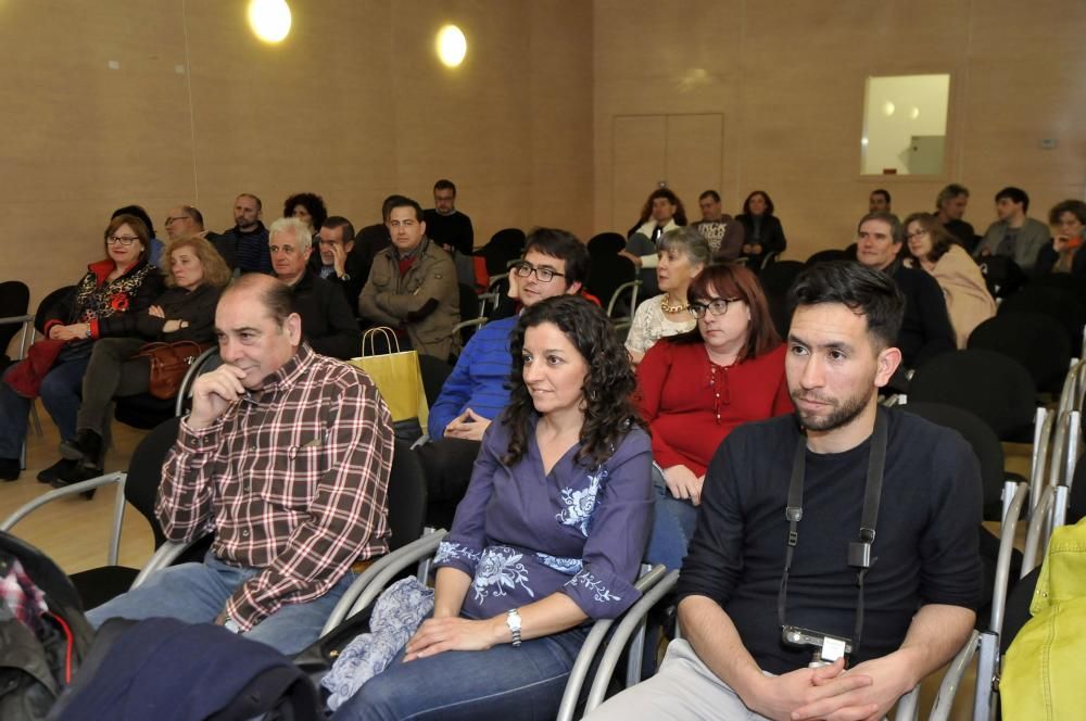 Presentación libro del fotógrafo Julio Herrera en el Club de Prensa en Mieres